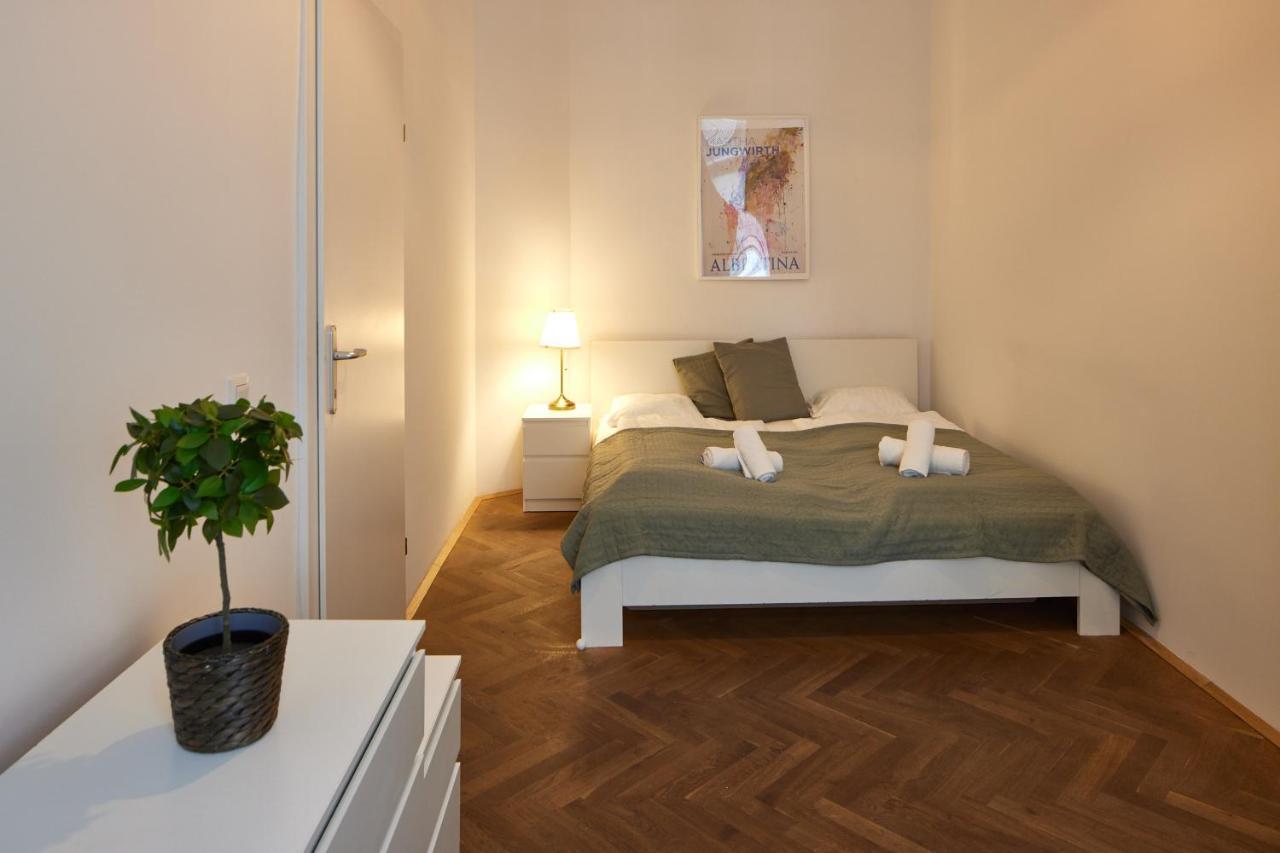 Hernalser Gürtel II by EasyB&B Wien Eksteriør billede